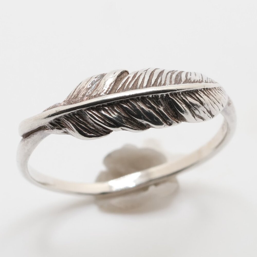 Vintage Sterling Silver Leaf Ring